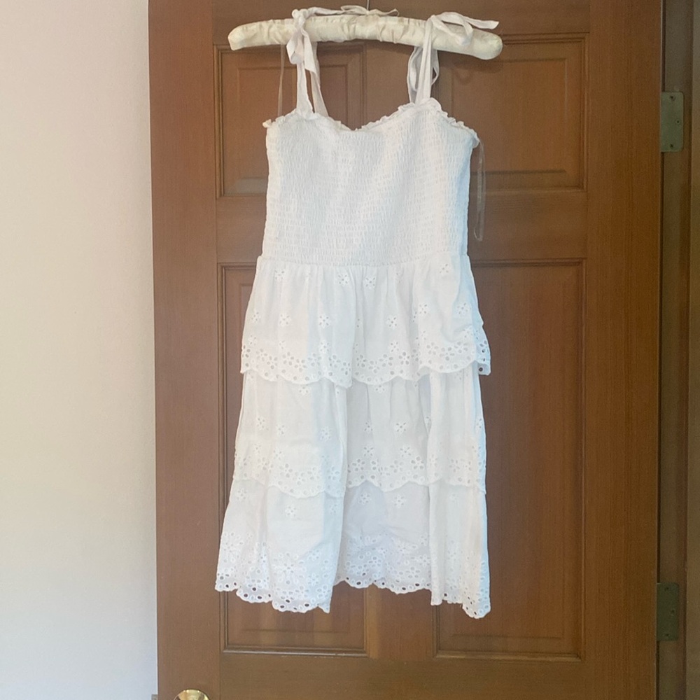 American Eagle white dress with straps, ruffles! medium. stretchy material top